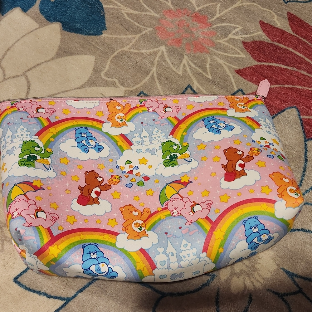 Carebear Makeup Purse - Picture 2 of 3